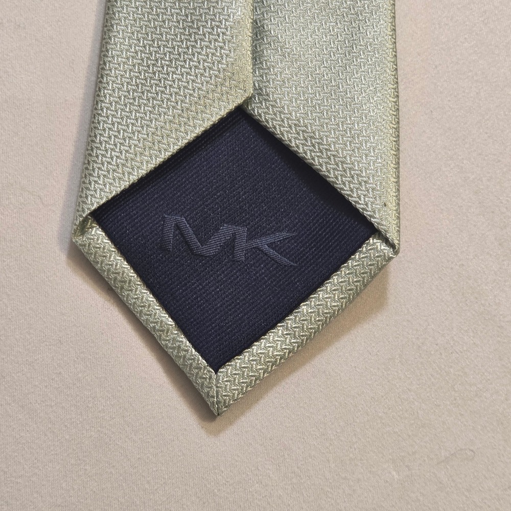 Michael Kors Mens Sage Green Textured Micro Pattern Formal Necktie Accessory - Picture 6 of 8